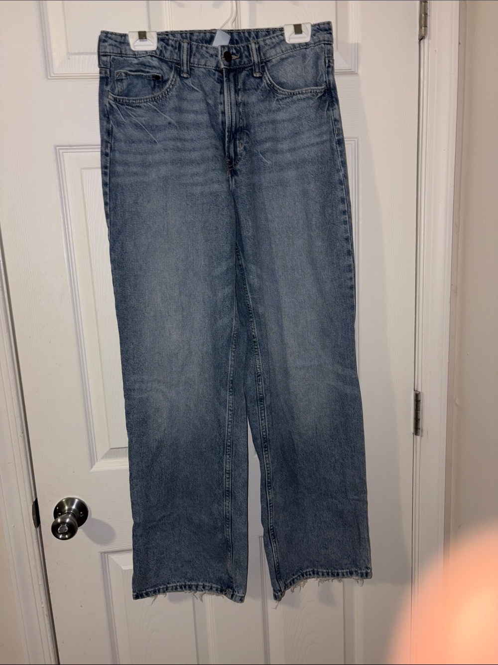 Wide-Leg High-Rise Jeans in Light Blue